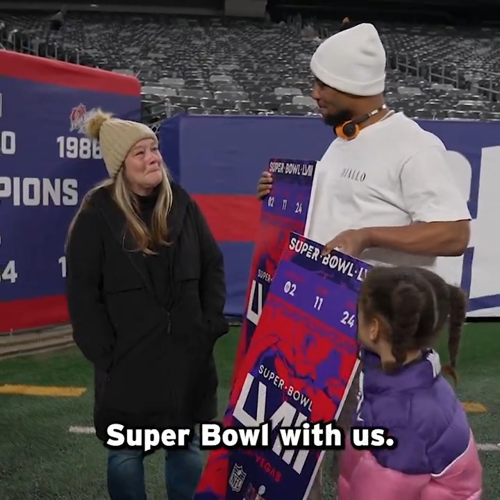 Saquon surprises a loved one who’s been by his side since the beginning with tickets to the Super Bowl 💙 1 RT = 2 VOTES #WPMOYChallenge + Barkley