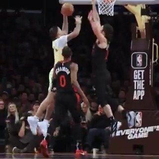 When this is happening on defense 🖐️ this is what happens on offense…⁣ ⁣ AT&amp;T Replays // AT&T