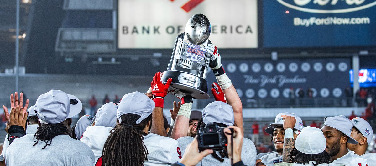 Knight Flicks: 2023 Pinstripe Bowl 🏆