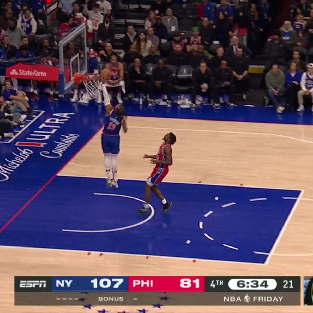 This sequence from the Knicks 🔥