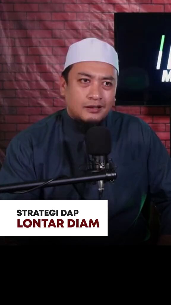 Sebab tu kalau tengok, yang lantang lawan DAP ni adalah walaun. Kita tahu DAP ni macam mana. Malangnya walanon yang perangai macam barua ni cuba nak tutup pandangan kita dari sifat DAP yang sebenar. Ini aim mereka.