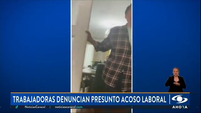 Varias mujeres denunciaron al excongresista Carlos Moreno de Caro por presunto acoso laboral en la Institución Universitaria de Colombia. Las denunciantes han mostrado videos en los que el señalado no deja salir a una mujer de una oficina. Más en