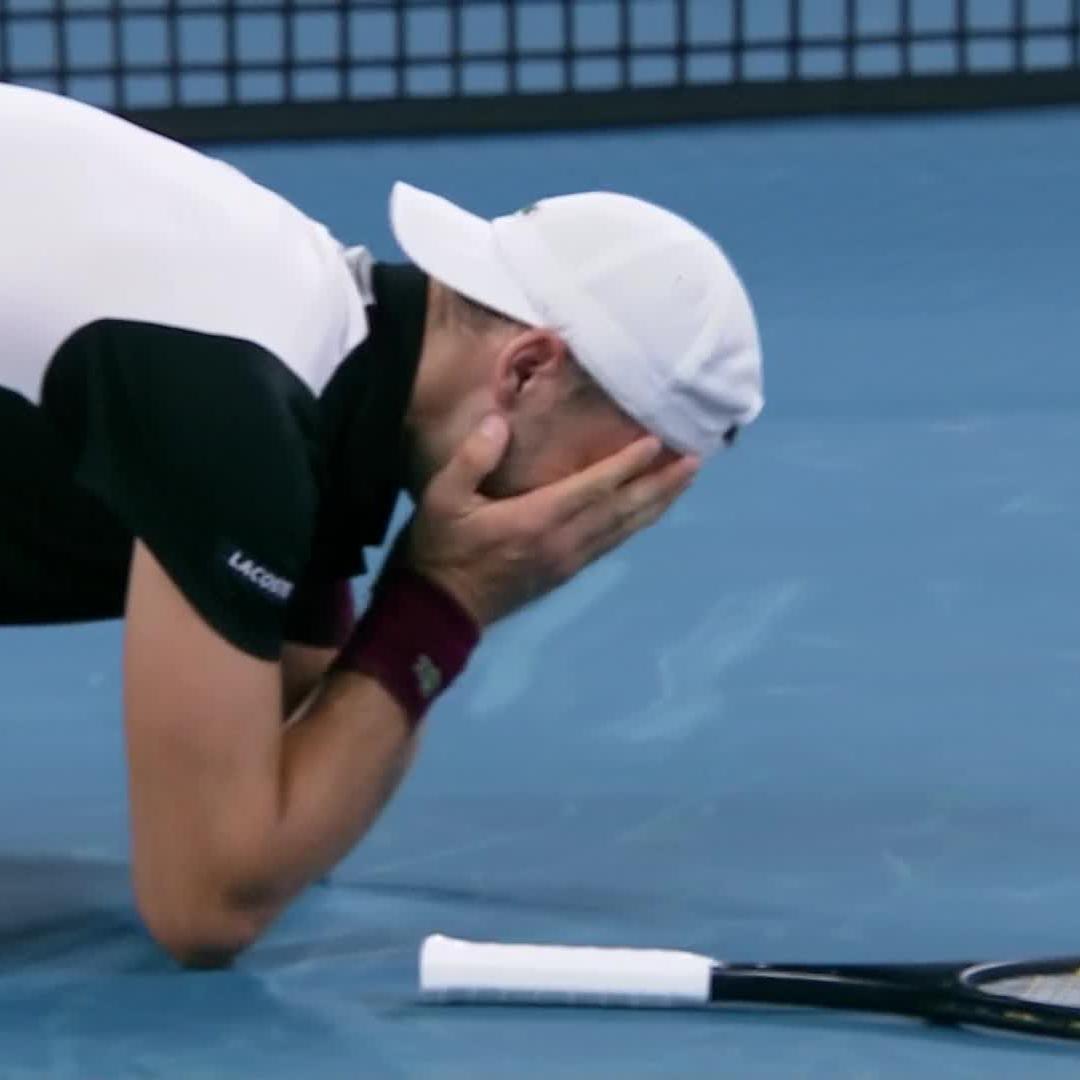 Dimi’s Time To Shine 🌟 The moment Grigor Dimitrov become a champion on the ATP Tour for the first time since 2017! 🏆 #BrisbaneTennis