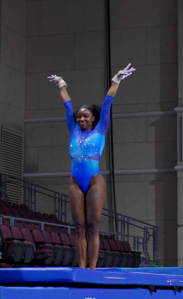𝙋𝙚𝙧𝙛𝙚𝙘𝙩𝙞𝙤𝙣 The best Yurchenko full in the business. 💪 Chae_Jada recorded a perfect mark of 9.95 on her first vault of the season! #GoBruins