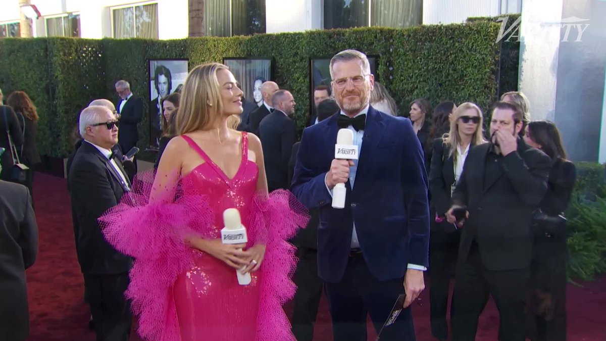 Margot Robbie breaks down her #Barbie look at the #GoldenGlobes.