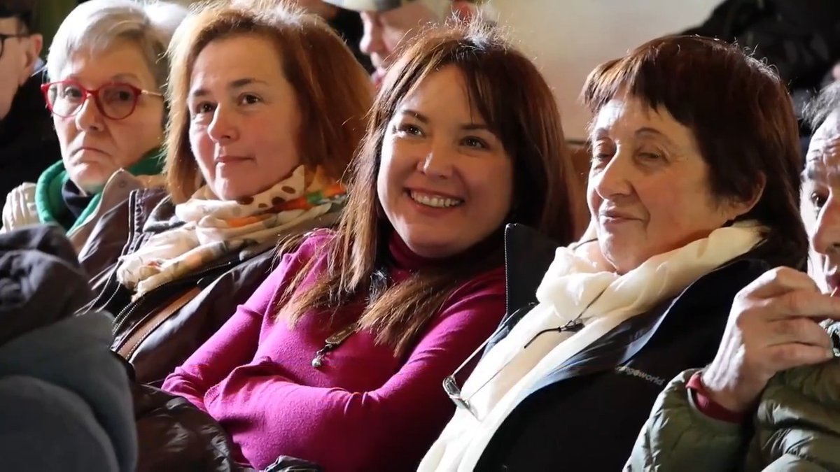 Hoxe un xubilado medio en Galicia cobra 233€ máis ao mes do que cobraba co PP. Mentres o PP de Rueda recorta, os socialistas somos os únicos que subimos as pensións e garantimos os dereitos da cidadanía.