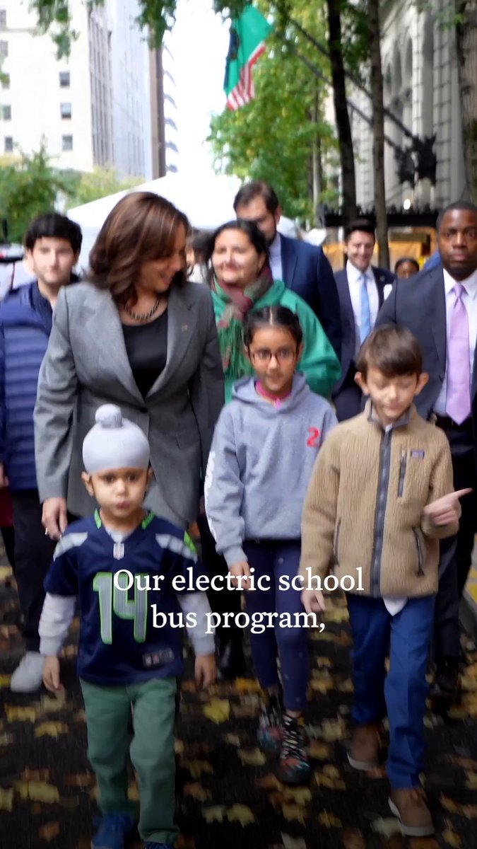 Big News: Today, the Biden-Harris Administration is announcing nearly $1 billion to purchase over 2,700 clean school buses in 280 school districts across the U.S. This investment will improve the air our kids breathe, advance environmental justice, and create good-paying jobs.