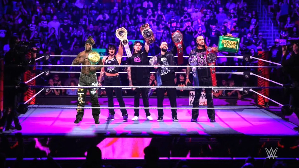 What a beautiful tribute for The Judgment Day from Ron Killings. 💜 #WWERaw