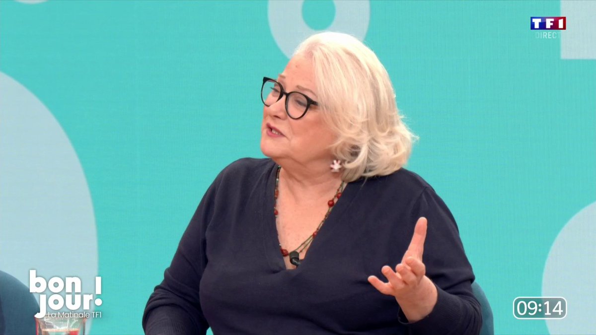 🎮 Josiane Balasko : "Je joue à des petits jeux où ils faut éviter que des trolls vous piquent vos joyaux" #BonjourLaMatinaleTF1