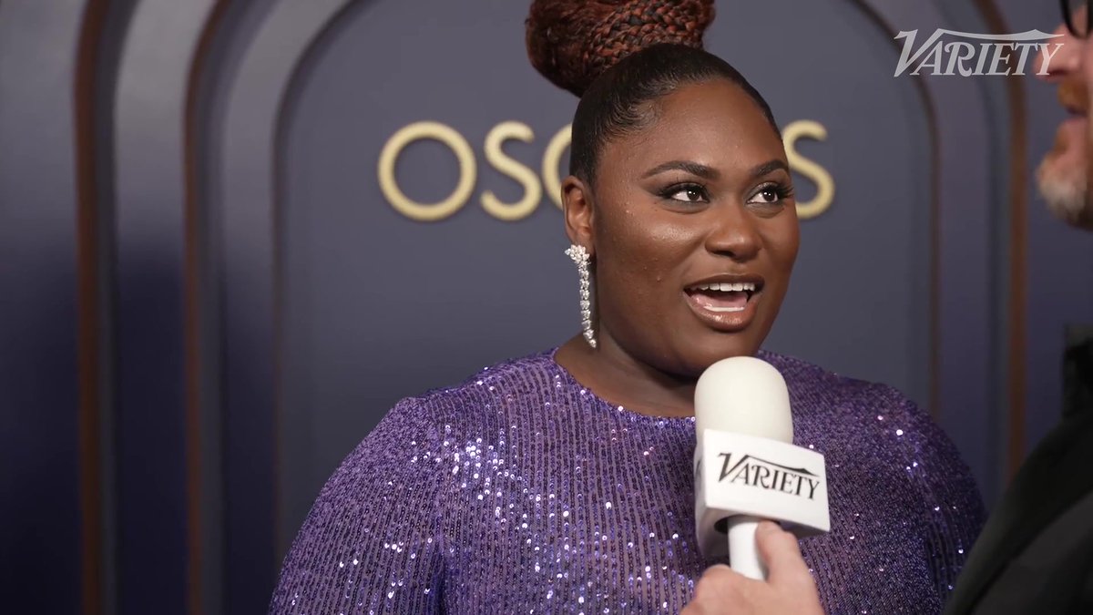 Danielle Brooks and Lenny Kravitz share a moment on the carpet at the #GovernorsAwards.