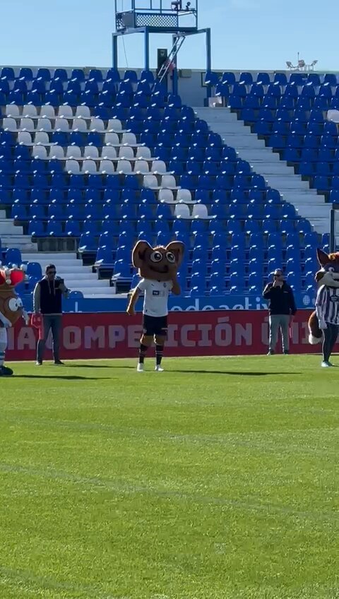 La mascota del Oviedo era el puto Oblak