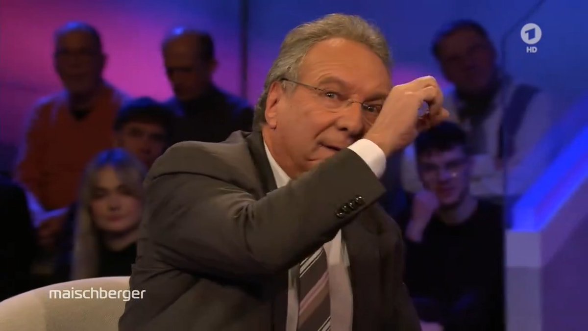 Der Krieg in der #Ukraine ließe sich beenden, „indem man #Verhandlungen einleitet, indem man jetzt den Ist-Zustand an der Grenze akzeptiert und sagt: Wir machen an dieser Grenze einen #Waffenstillstand”, erklärt Klaus Ernst (BSW). #maischberger #Russland Das Erste