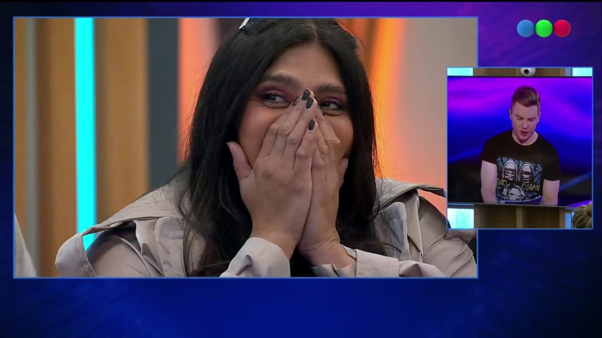 Florencia quedó sorprendida al ser la única jugadora en salvarse de la placa 😱 ¿Quién querés que abandone la casa? 📲Enviá GH AL 9009. Viví #GranHermano gratis las 24hs en DIRECTV LatinAmerica y DGO 👏🏼 Registrate ahora en ⭐️