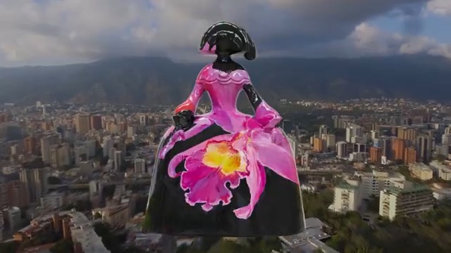 🟢 La magia del arte se apodera de Caracas, 🇻🇪, con la exposición Meninas Caracas Gallery, gracias a la colaboración entre Alcaldía de Chacao, @bnc_corporativo y CAF. Del 13 de enero al final de febrero, las calles y plazas se llenarán de color y cultura con 19 Meninas. Destacan 5⃣ Meninas que cobran vida gracias a personalidades venezolanas: el "El Sonero del Mundo" Oscar D' Leon, los beisbolistas Ronald Acuña Jr. y Gleyber Torres, la futbolista Deyna Castellanos y el diseñador de moda Ángel Sánchez. ¡Un encuentro de arte, cultura y solidaridad que no te puedes perder!