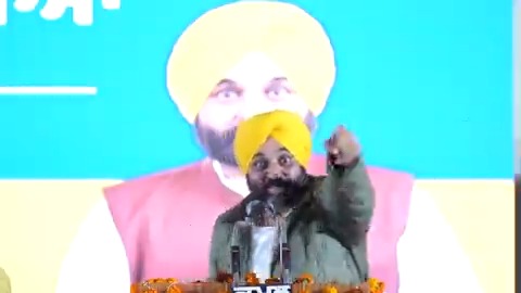 ਸੁਖਬੀਰ ਬਾਦਲ ਜੀ… ਕਰ ਕੇਸ ਮੈਂ ਹਰ ਹਫ਼ਤੇ ਤਰੀਕ ਪਵਾਇਆ ਕਰੂੰਗਾ ਤੇ ਅਦਾਲਤਾਂ ‘ਚ ਤੁਹਾਡੇ ਕੱਚੇ ਚਿੱਠੇ ਫ਼ਰੋਲਿਆ ਕਰੂੰ…