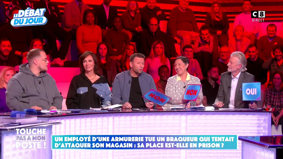 "Les mecs qui doivent aller en prison, ce sont les mecs qui ont braqué !" Un employé d’une armurerie tue un braqueur qui tentait d’attaquer son magasin : Sa place est-elle en prison ? Raymond réagit dans #TPMP
