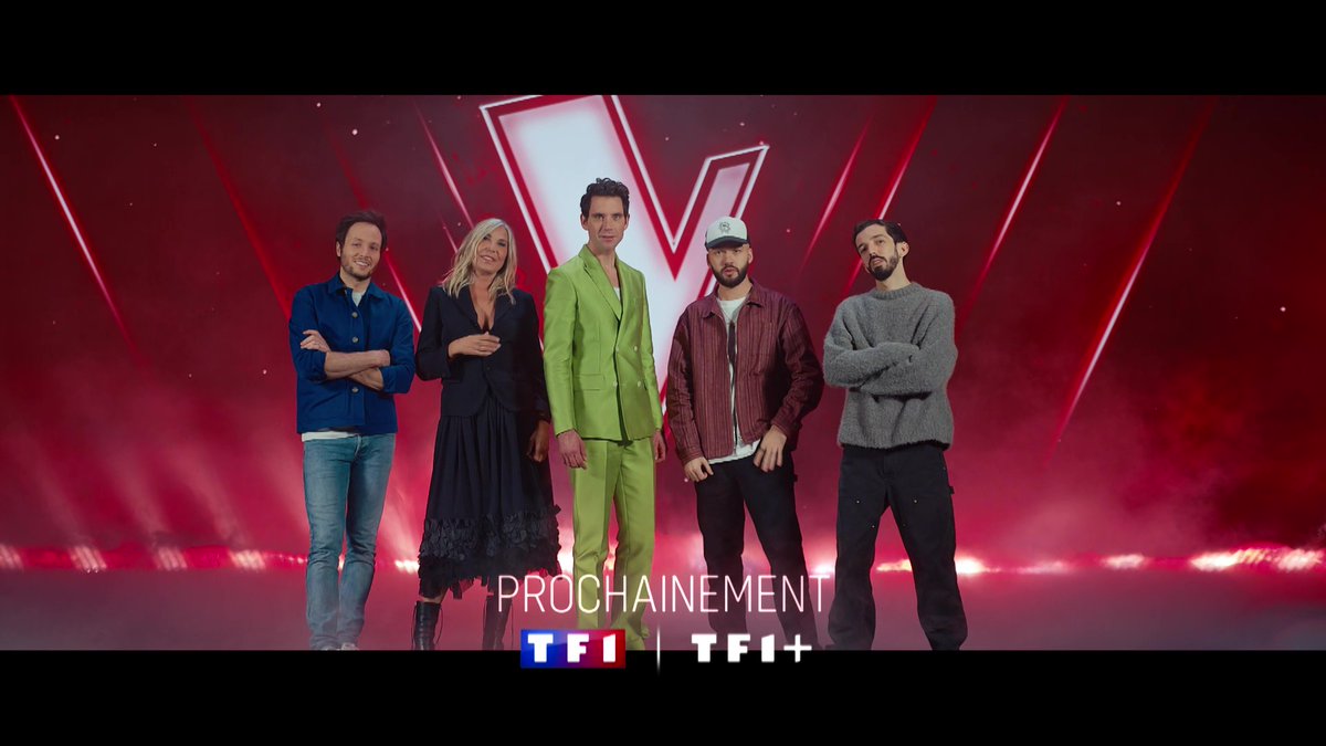 Pour son retour dans #TheVoice , MIKA a décidé de faire une entrée… fracassante 💥 Zazie @VianneyMusique karma 💿 le 13 mars et Nikos Aliagas sont littéralement soufflés 🙃 La nouvelle saison de The Voice, prochainement sur TF1 et TF1+ ✌️