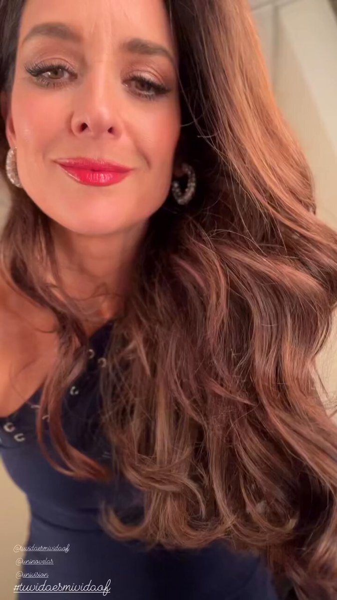 Todo listo para descubrir #TUVIDAESMIVIDA Una historia que cambiará sus vidas. ✨💙✨ #AngelliNesma