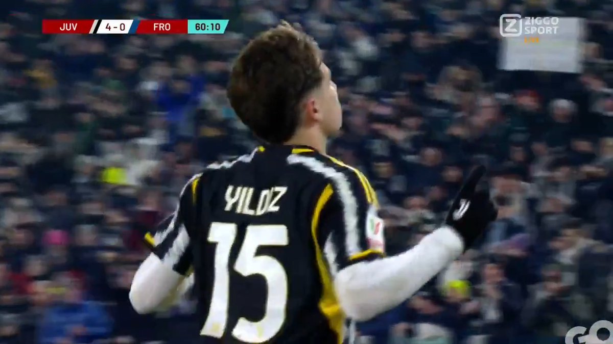 Poah wat een heerlijke goal van Kenan Yildiz 😍 Die perfect wordt bediend door Weston KcKennie 🤝 #ZiggoSport #CoppaItaliaFrecciarossa #JuveFrosinone