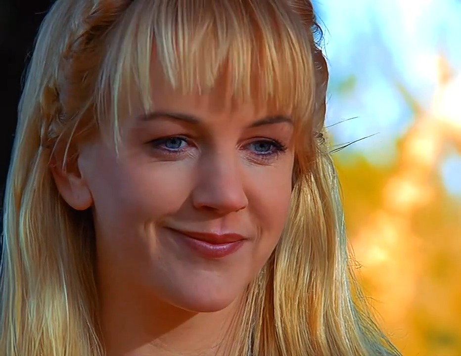 xena returns the rheingold to the maidens. one of them asks "what magic has made xena into such a noble creature that she would give up the power of the rheingold?" xena says "it wasn't magic" and turns to face gabrielle. YES GABRIELLE IS THE ONE WHO CHANGED XENA'S LIFE