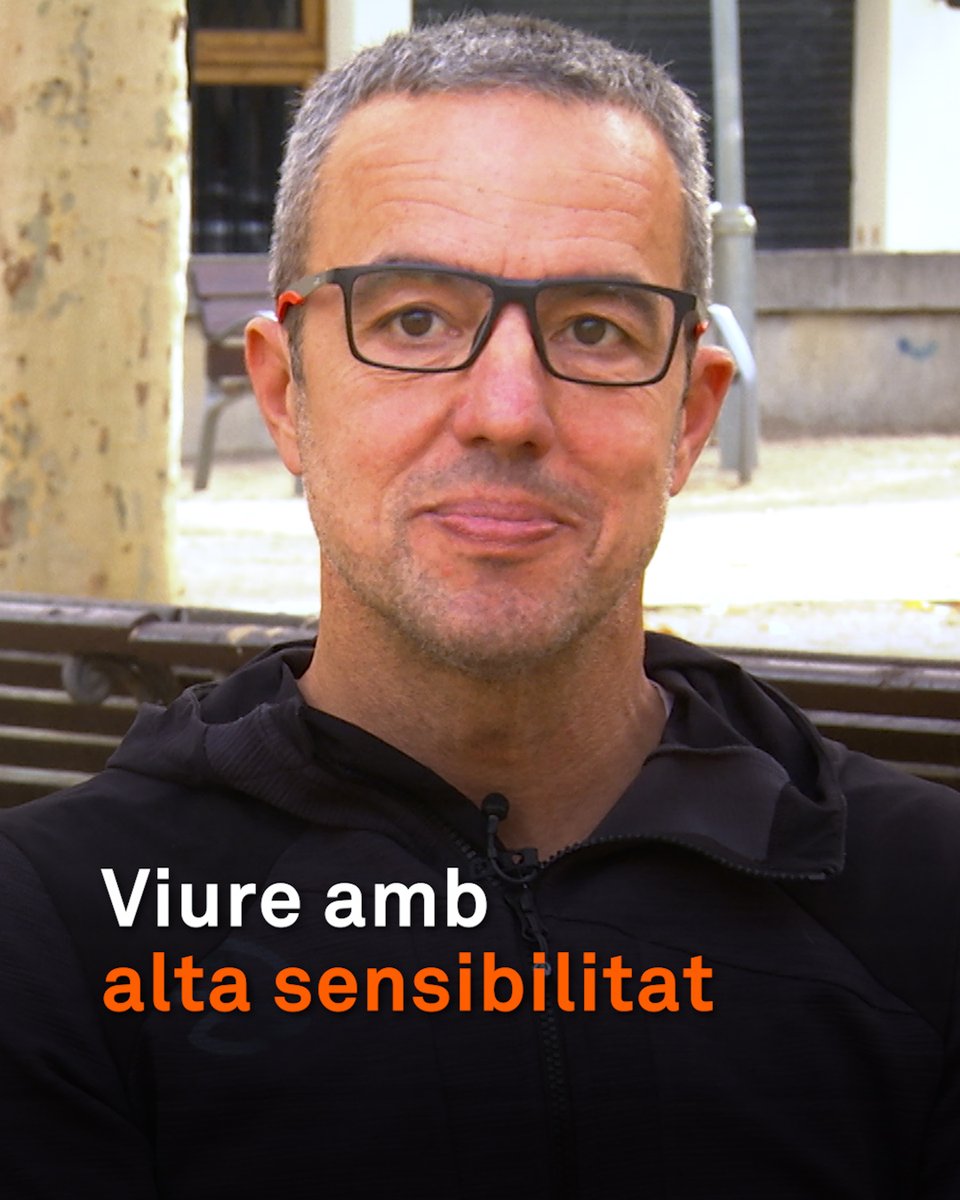 L’Àlex i l’Eva són persones altament sensibles. Viuen les emocions i les sensacions molt intensament, són molt empàtics, reflexionen en excés i se sobreestimulen amb facilitat. És un tret de la personalitat cada cop més estudiat, però sense aval científic