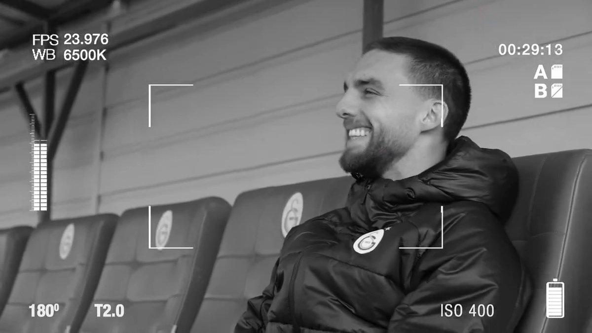 ❓ #𝗚𝗮𝗹𝗮𝗤𝘂𝗶𝘇 | 𝗕𝗲𝗿𝗸𝗮𝗻 𝗞𝘂𝘁𝗹𝘂 şimdi Galatasaray YouTube KATIL abonelerine özel olarak yayında! 🔴 🎥 Sen de hemen KATIL, en özel içerikleri kaçırma! 💛❤️ ▶️