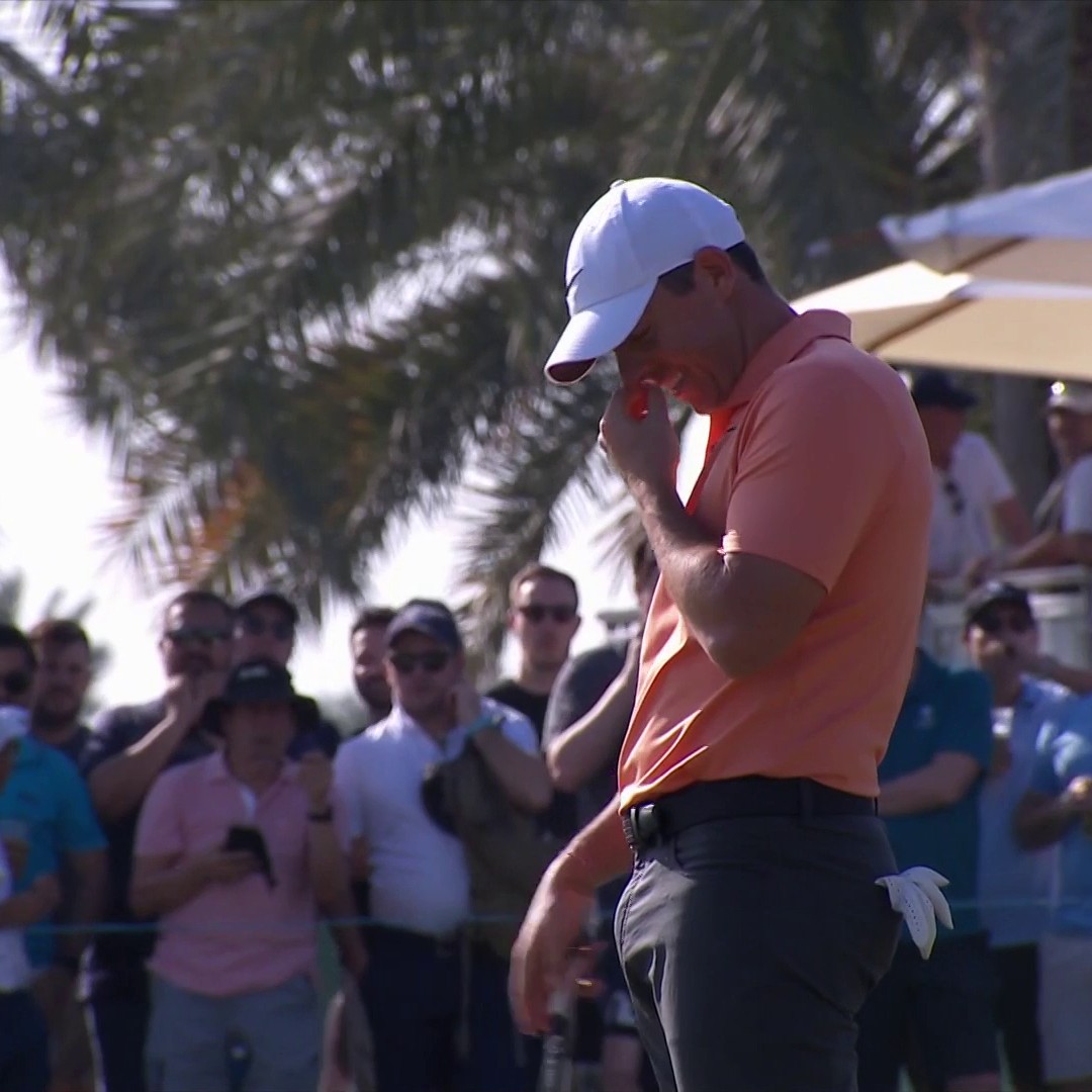 A 3-putt from Rory McIlroy from 2 feet 😅