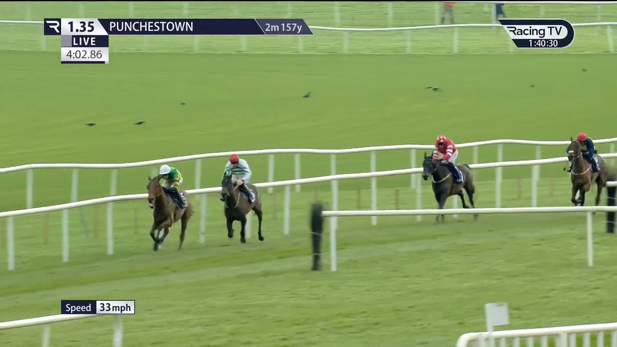 Mystical POWER 👊 Mystical Power produces a scintillating performance in the Grade 2 Sky Bet Moscow Flyer Novice Hurdle, looking every inch a Supreme Novices' Hurdle candidate for the Willie Mullins team. He's bred to be a champion, and he might turn out to be one! 🟢🟡⚪️