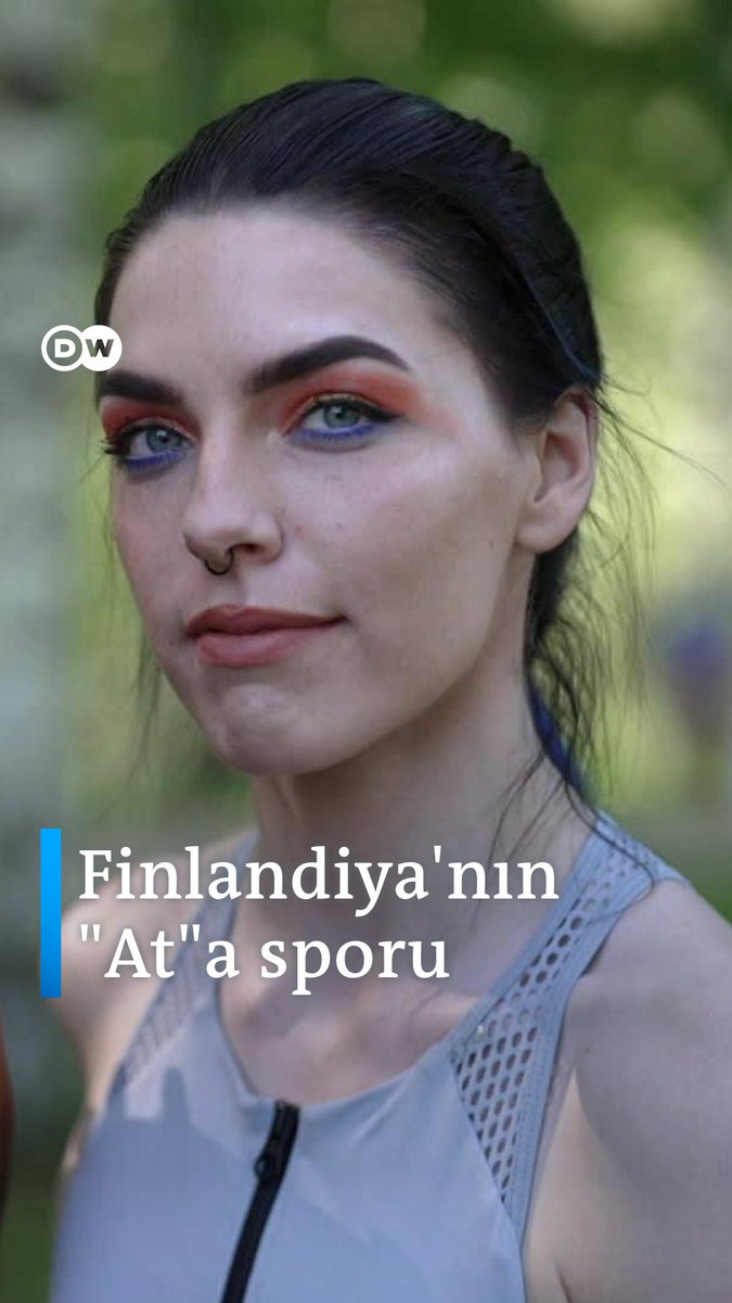 Nara Arlin at başlı değnek binicisi Bu, pek bilinmeyen bir spor dalı Yıllardır insanlar yaptığını tuhaf bulsa da, bu Nara için büyük bir tutku Gert Suffert Tamamı: