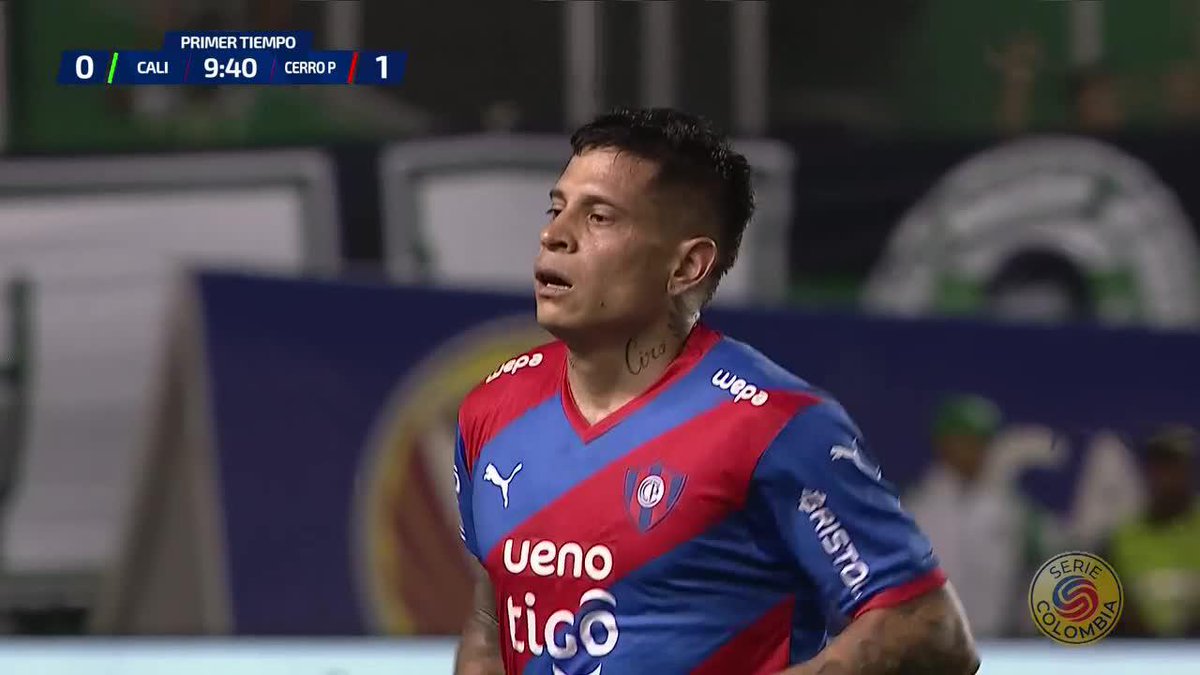 Qué pedazo de gol clavó Juan Manuel Iturbe para Cerro Porteño.