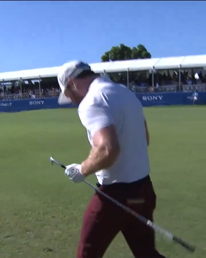 Keeping hope alive! Grayson Murray goes right at it for a chance to tie the lead Sony Open in Hawaii.