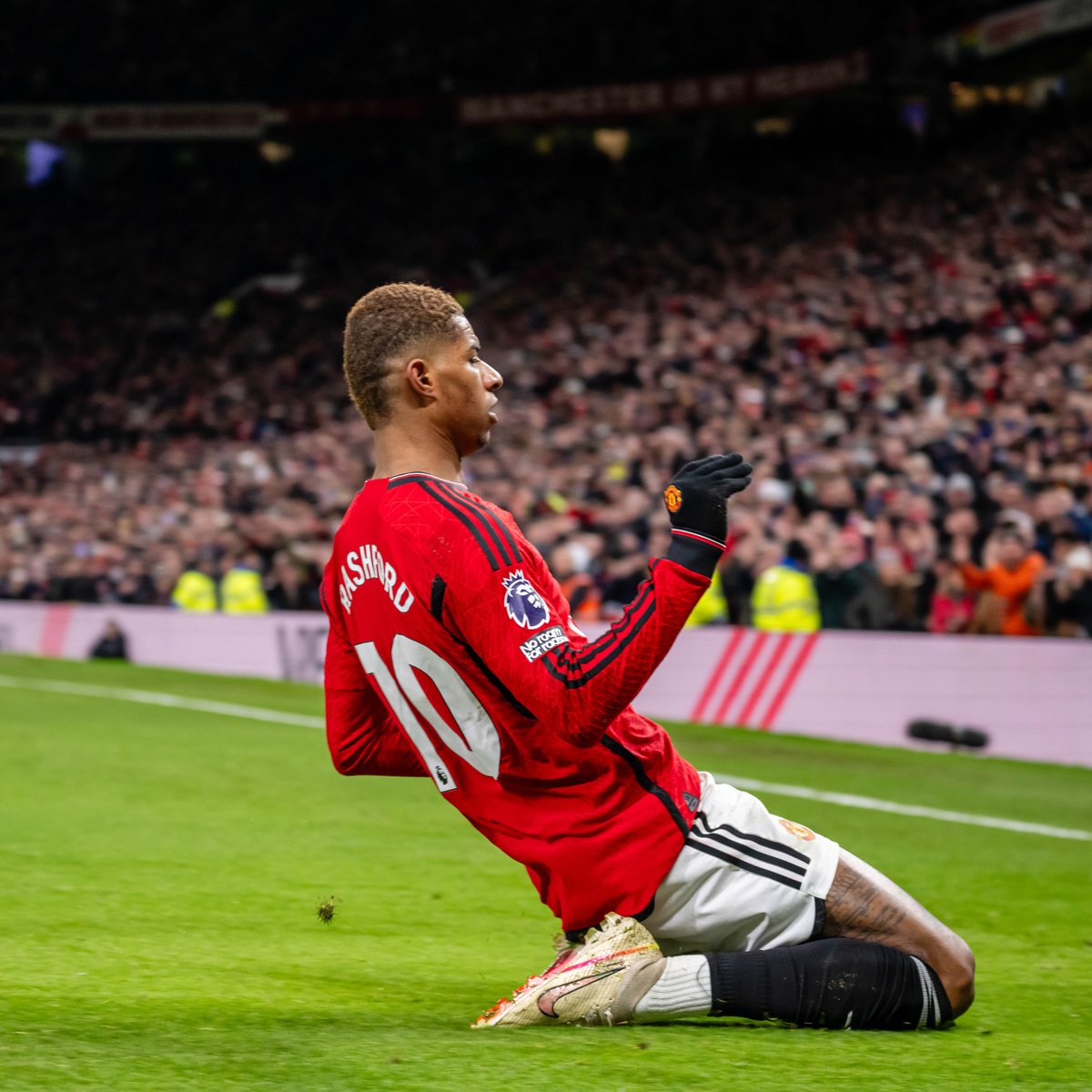 Back on the scoresheet at Old Trafford 👌 MR14 🎯 #MUFC