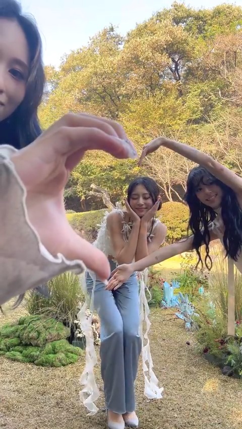 Bestie Heart Challenge๐ซถ (ver.๐ง๐ฏ๐ฆ) +*:๊ซ:* ๐๐๐กโ ๐๐๐-๐กโ *:๊ซ:*+ ๐๐๐-๐๐๐ฃ๐ & ๐๐๐-๐๐๐๐๐ #TWICE #ํธ์์ด์ค #๋ฏธ๋ #MINA #์ฑ์ #CHAEYOUNG #์ฏ์ #TZUYU #IGOTYOU๐ค #WithYOUthโคโ๐ฅ