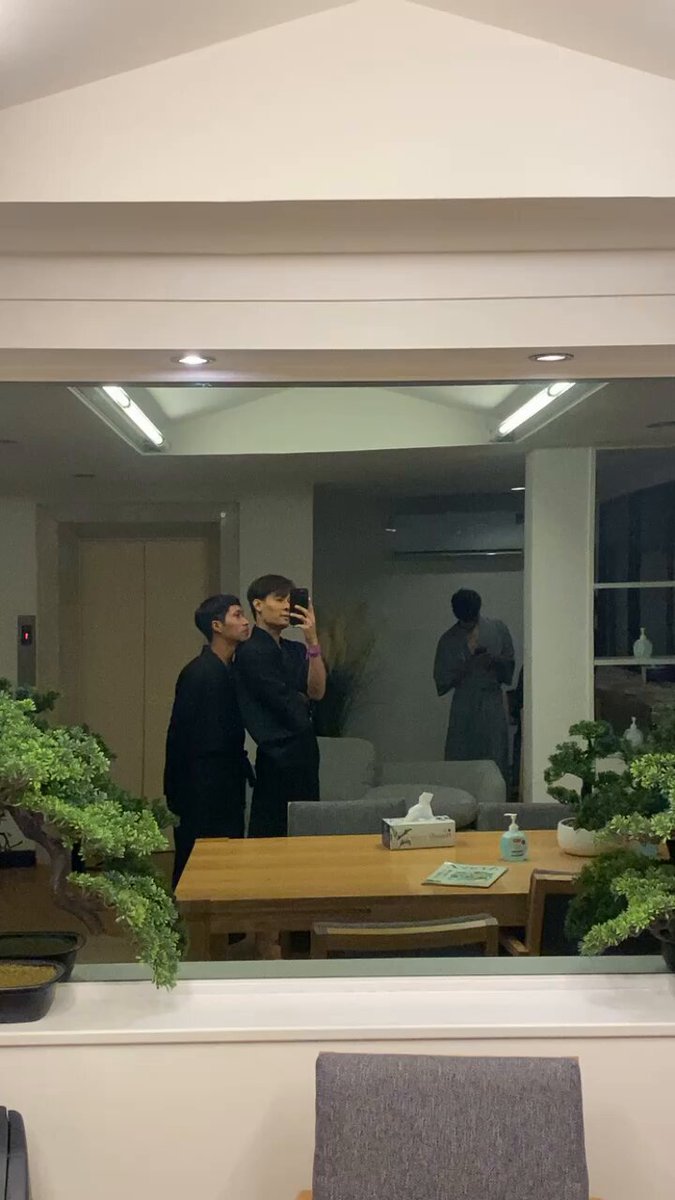 ฟฟ 🐋 คิดถึงเพื่อนคนดีคนเดิม คนที่เดิน“ได้” ทั้งคืน