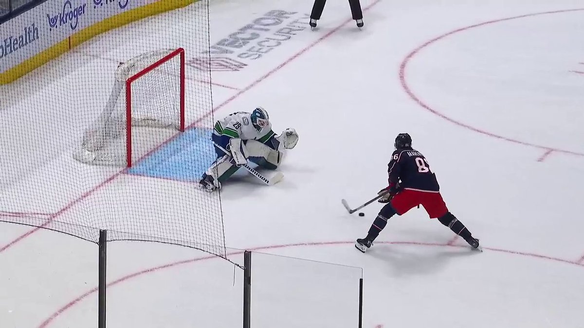 KIRILL MARCHENKO THAT WAS SO SMOOTH. 😮‍💨