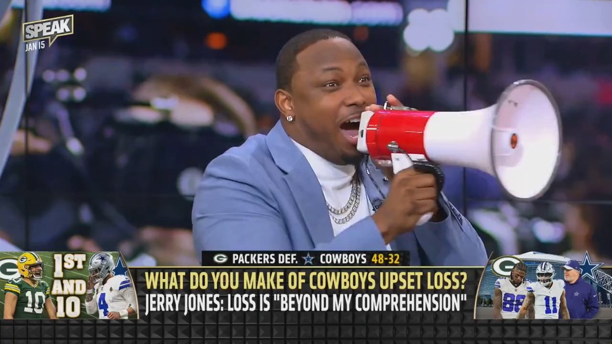 .@CutOnDime25 had to remind everyone how Dak Prescott plays when the lights are the brightest. 😅