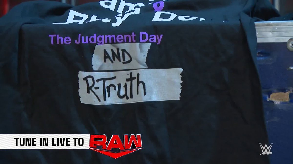 Speechless right now. 😂 Ron Killings 🤝 @ArcherofInfamy #WWERaw