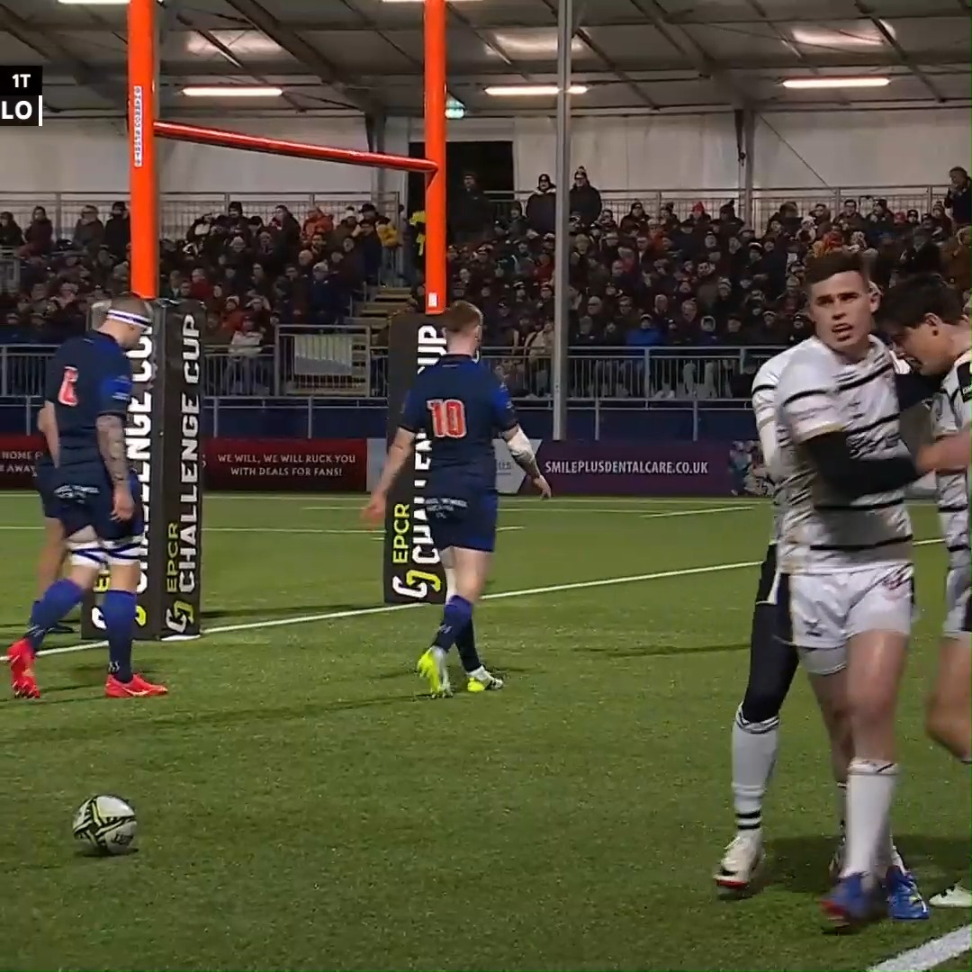 Born to entertain 🤩 Louis Rees-Zammit ⚡️ making defenders look silly in #ChallengeCupRugby 🤩 Gloucester Rugby 🍒