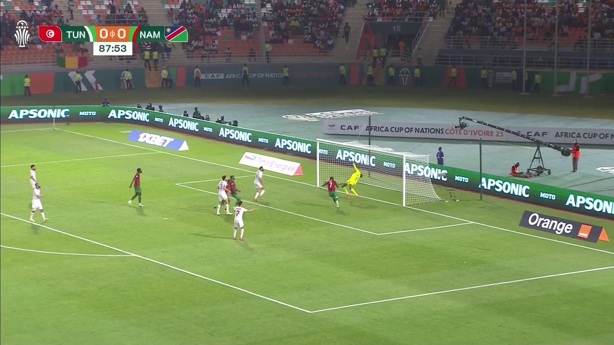 What a header from Hotto! ๐ฅ Namibia with a LATE goal against Tunisia and just look at the reactions! ๐ฅ