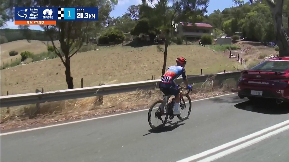 With 1km to go Isaac del Toro makes a final attack, and takes out the Men’s efex Stage 2 for UAE Team Emirates 🥇 efex | @Santosltd | #TourDownUnder 📺 Stream the race now on 7plus: