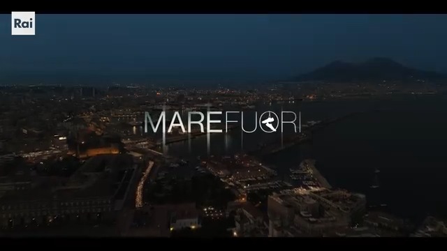 "#MareFuori non è un successo, è un fenomeno. Lo dobbiamo molto al cast che vive con passione quel ruolo e alla grandissima scrittura che riesce a tenere insieme tutto: le backstories, i drammi e gli amori". Maria Pia Ammirati, #RaiFiction Il trailer di #MareFuori4 👇