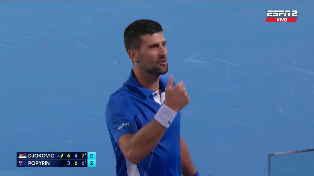 Un espectador le dijo algo irrespetuoso. Novak Djokovic: "¿Quieres venir aquí? Ven y dimelo en la cara". Silenciando Haters 🤫