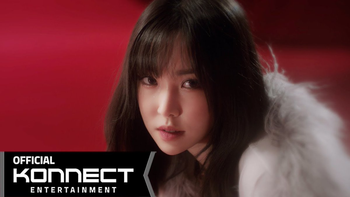 2 years ago today, YUJU debuted as a soloist with her 1st Mini Album ‘[REC.]’ with title track ‘Play’