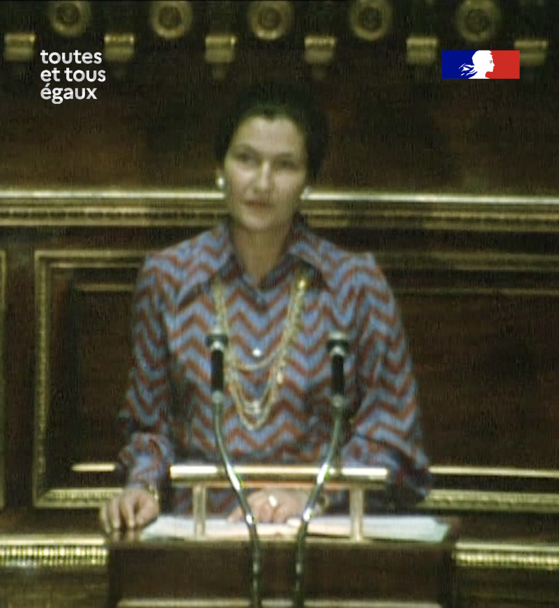 Le 17 janvier 1975, il y a 49 ans, la loi Veil était promulguée pour dépénaliser l’interruption volontaire de grossesse. 📅 Le 24 janvier prochain, le projet de loi visant à inscrire ce droit dans la Constitution sera présenté à l’Assemblée nationale.