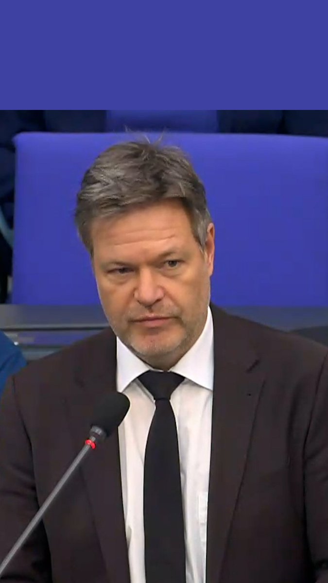 Bundesminister Robert #Habeck heute in der Fragestunde im Deutschen Bundestag: „Wir sind ein starkes Land und können in der Geschlossenheit der demokratischen Mitte viele Probleme lösen.“