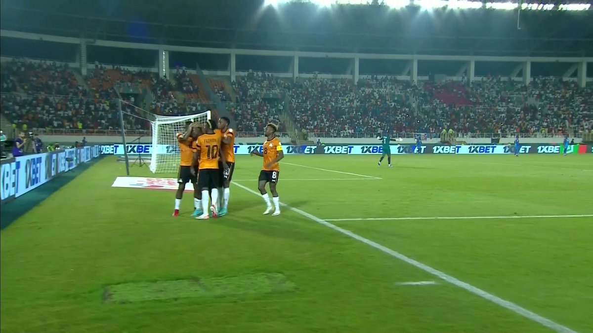 WOW WHAT'S JUST HAPPENED? 😯 Zambia take the throw quickly after DR Congo's keeper was in no man's land and Kings Kangwa scores with a BRILLIANT finish! 🔥