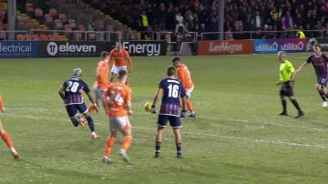 The technique on this from Blackpool FC's Albie Morgan is simply OUTRAGEOUS 🥵 #EmiratesFACup