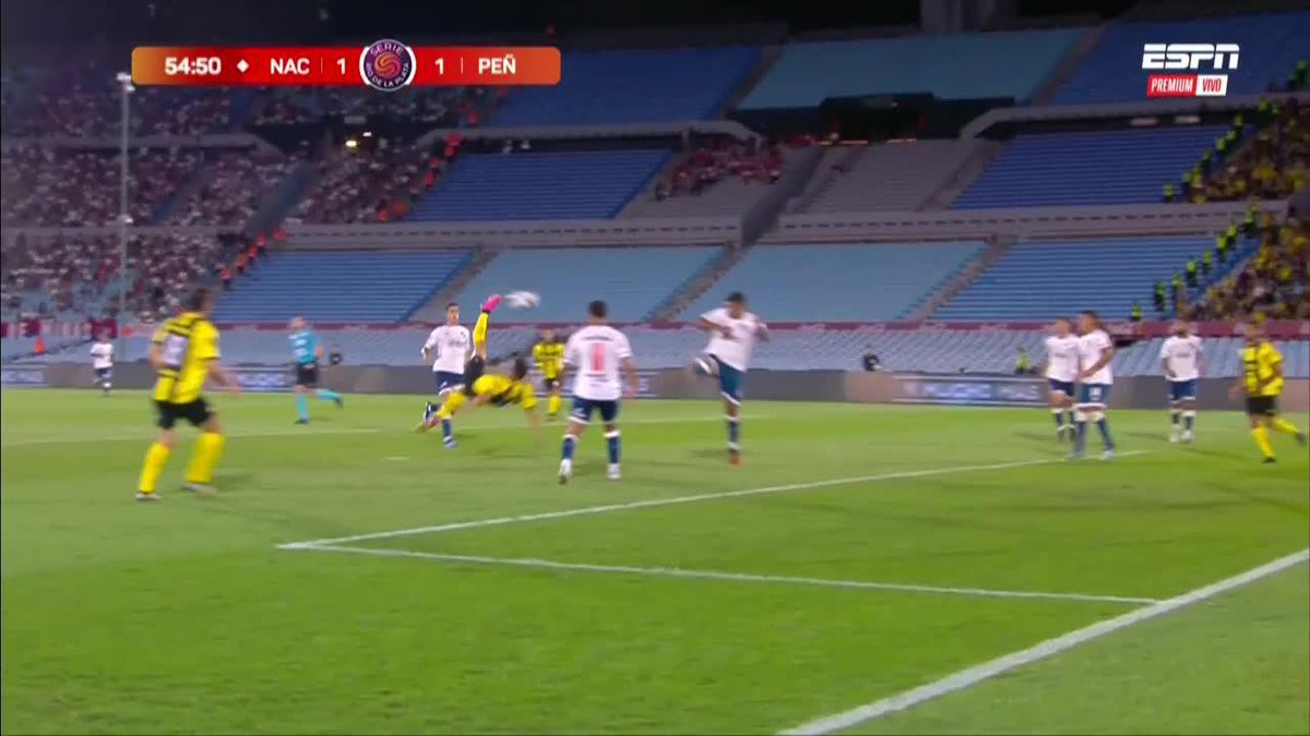 Mirá el gol que hace Maximiliano Silvera en el clásico Peñarol - Nacional. Dejate de joder 🔥