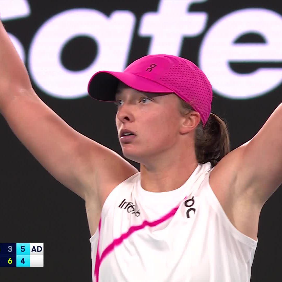 J A Z D A 🔥 Iga Świątek wins 5️⃣ straight games against Collins for an incredible 6-4 3-6 6-4 comeback! #AusOpen • #AO2024