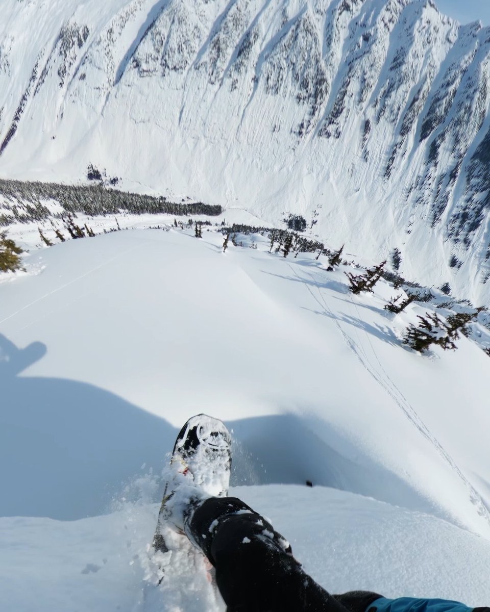 #GoProAthlete Travis Rice is an artist 🤯 Enjoy 3 minutes + nearly 4000' of insane pillows, cliffs, spines, + more. Shot on #GoProMAX. #GoPro #GoProSnow #HyperSmooth #Snowboarding #POV #Powder #BC
